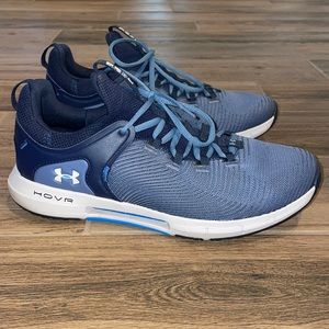 Men’s under armor athletic shoe